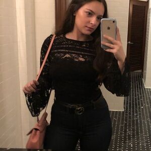Black Lace Long-Sleeve Crop Top - Women Bell sleeve